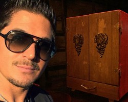 Zak Bagans, ambi