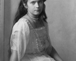 Grand Duchess Anastasia Nikolaevna, c. 1914